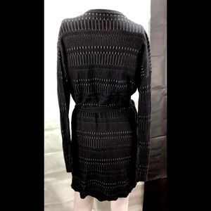 Ellie TAHARI  Cardigan sweater.       Women’s.  Sm